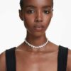 Ariana Grande X Swarovski choker med blandede slibninger, krystalperler, hjerte, hvid, rhodineret
