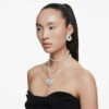 Ariana Grande X Swarovski choker med blandede slibninger, krystalperler, hjerte, hvid, rhodineret