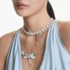 Ariana Grande X Swarovski halskæde, rundslibet, blomst, hvid, rhodineret Ariana Grande X Swarovski halskæde, rundslibet, blomst, hvid, rhodineret