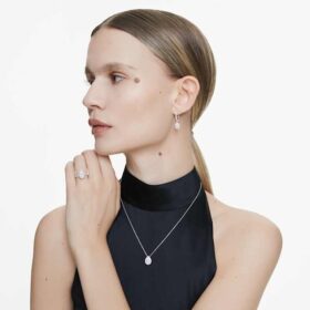 Eternity Drop-øreringe med laboratoriefremstillede diamanter på i alt 1,25 ct, pæreform, 14K hvidguld Eternity Drop-øreringe med laboratoriefremstillede diamanter på i alt 1,25 ct, pæreform, 14K hvidguld
