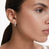 Eternity Hoop-øreringe med laboratoriefremstillede diamanter, 0,56 ct i alt, runde, sterlingsølv Eternity Hoop-øreringe med laboratoriefremstillede diamanter, 0,56 ct i alt, runde, sterlingsølv
