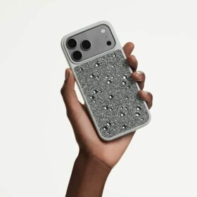 Høj smartphone-etui med flade krystaller, iPhone® 17 Pro Max, sølvfarvet