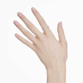 Hyperbola-ring med blandede slibninger, hvid, blandet metalfinish Hyperbola-ring med blandede slibninger, hvid, blandet metalfinish