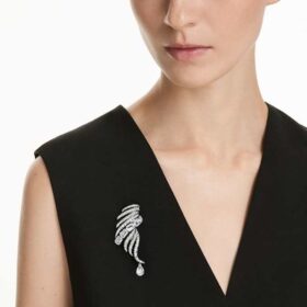 Vienna Collection-brochen Feather, hvid, rutheniumbelagt Vienna Collection-brochen Feather, hvid, rutheniumbelagt